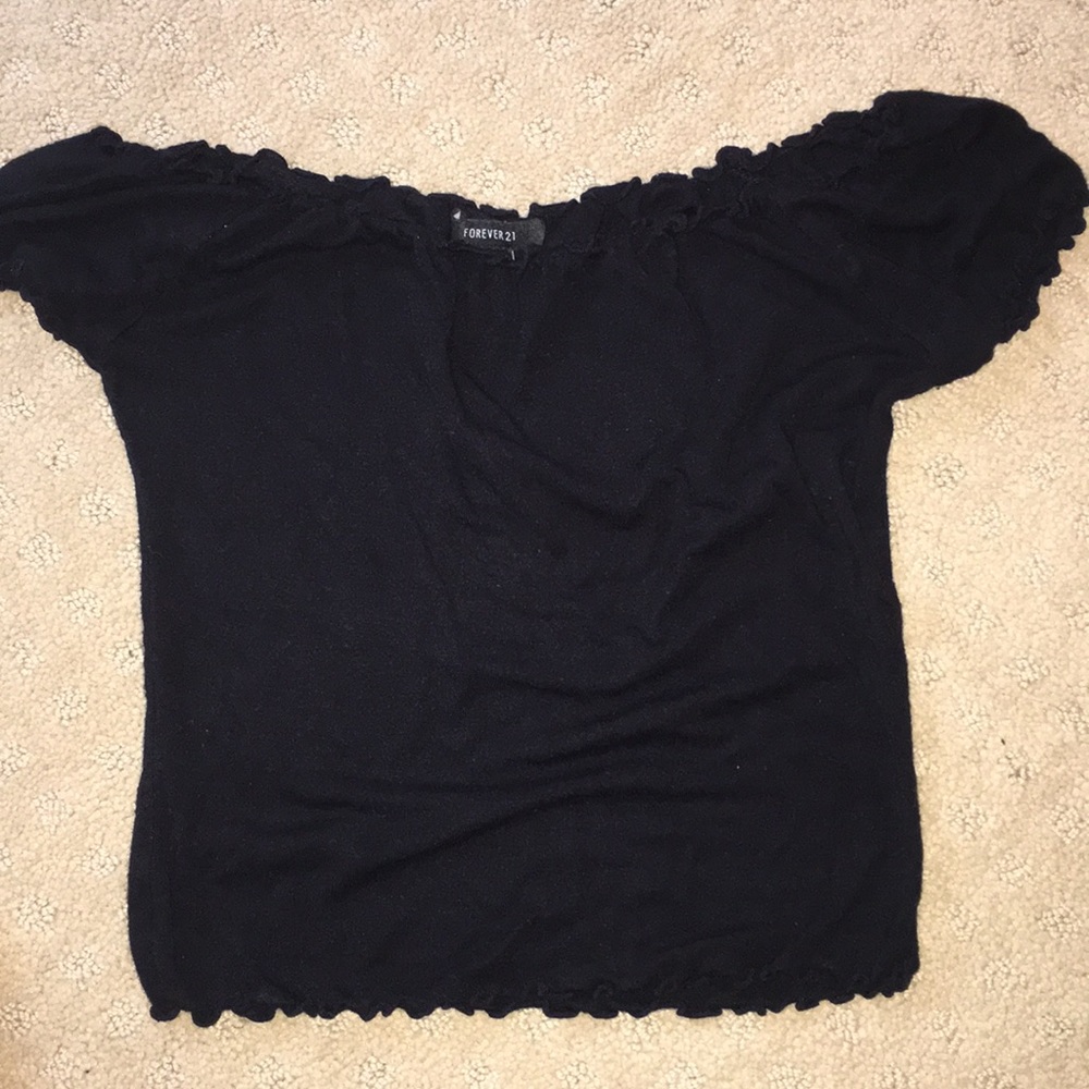 Cropped Ruffled Off the shoulder!